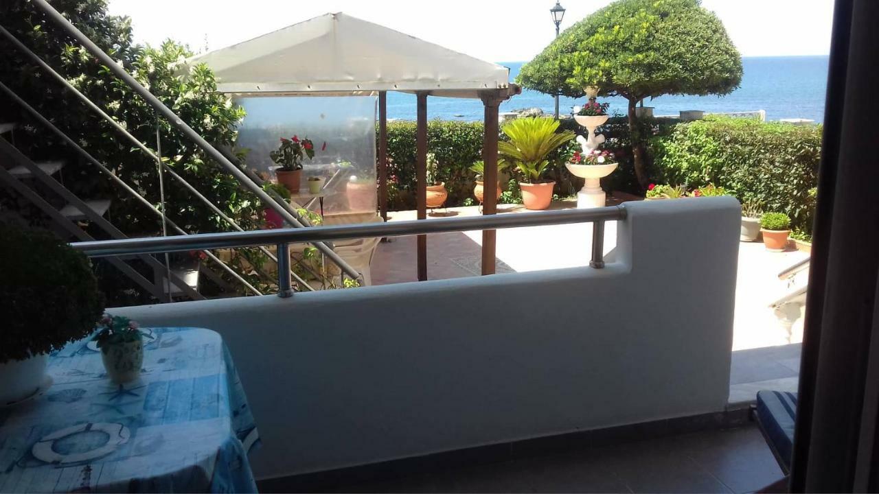 Family Sea & Garden View *